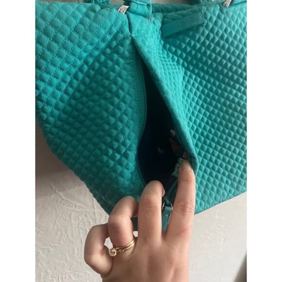 Retired Vera Bradley Hadley East West Tote- Turquoise - Picture 2 of 8